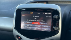 Peugeot 108 1.0 Active 5dr 2-Tronic Petrol Hatchback